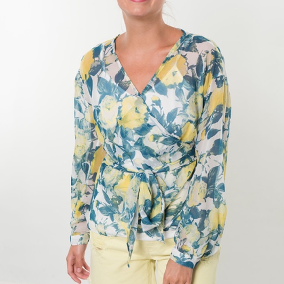 Vero Moda Wrap-Around Blouse - Picture 3 of 6